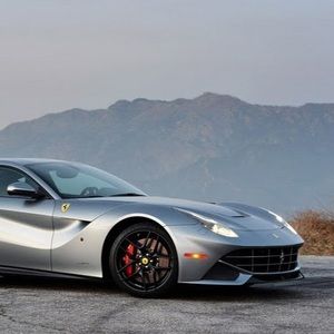 Meet your Posher, Giovanni